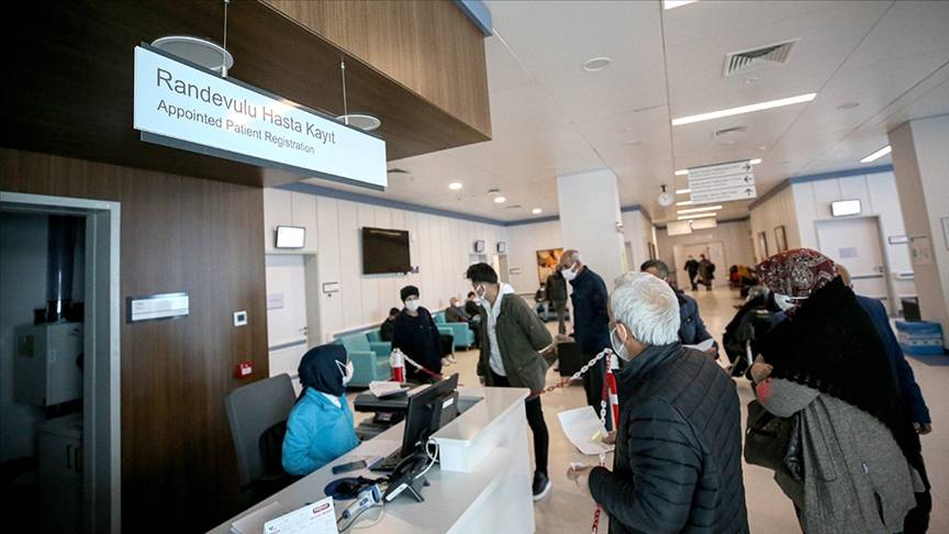 29 Ekim’de hastaneler, sağlık ocakları ve eczaneler açık mı, kapalı mı? Cumhuriyet Bayramı’nda hangi birimler hizmet verecek? 2